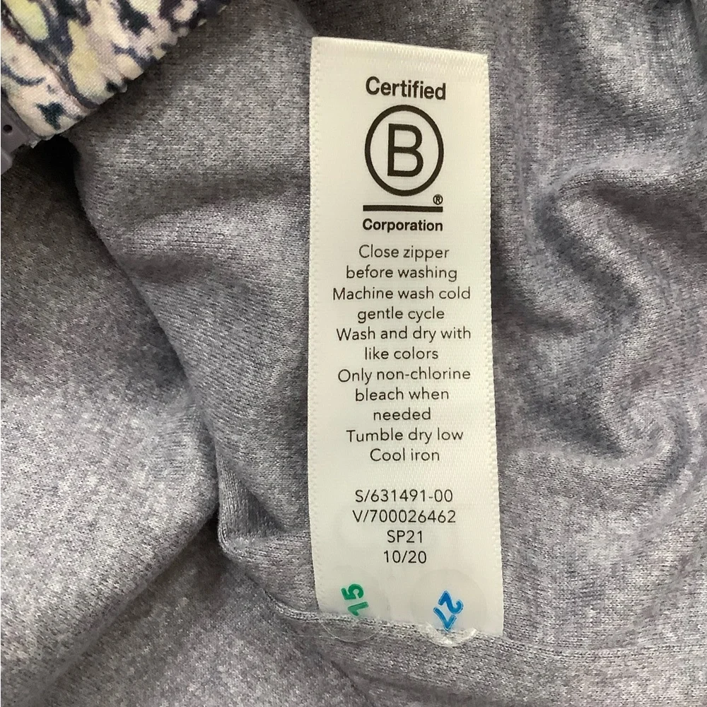 Athleta Girl Full Zip Printed Jacket Soft Lined in Ice Storm
